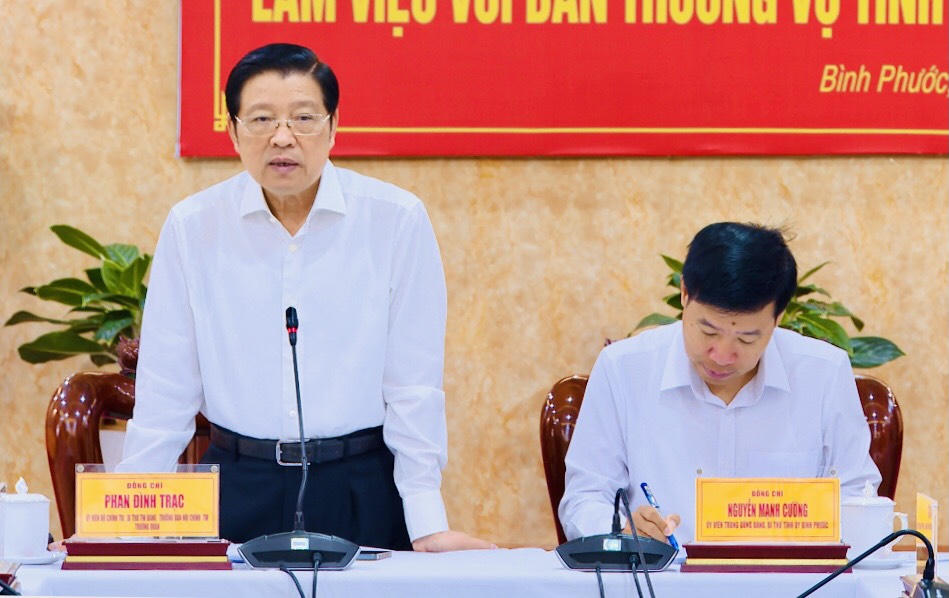 Kiểm tra công tác cán bộ đối với Ban Thường vụ Tỉnh ủy Bình Phước