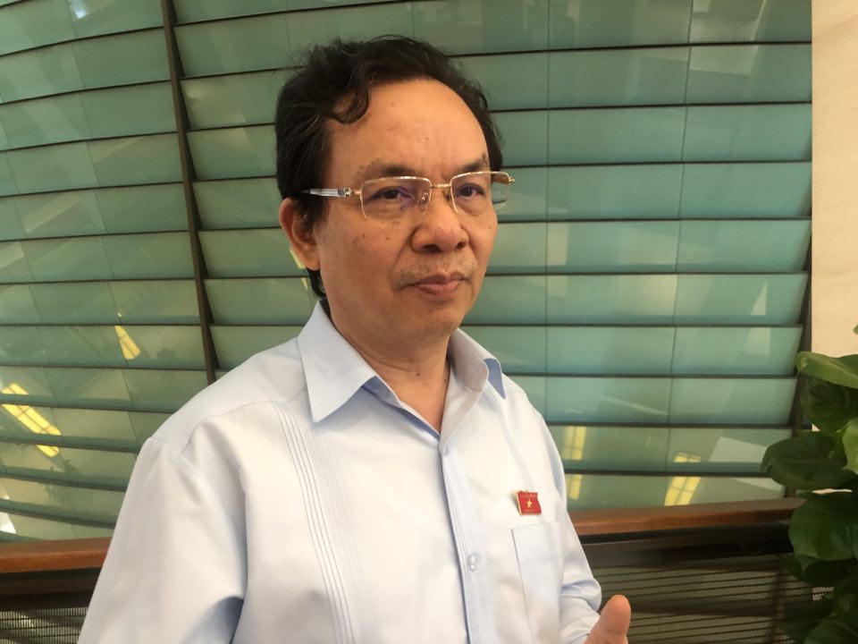 Lấy phiếu tín nhiệm là dịp để các lãnh đạo nhìn lại mình