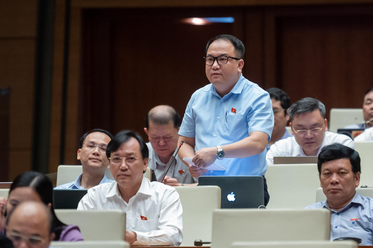 Nhiều đại biểu tán thành giao Tổng Liên đoàn xây nhà ở xã hội