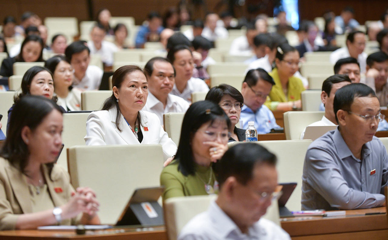 Chuyển biến tích cực trên nhiều lĩnh vực sau giám sát, chất vấn