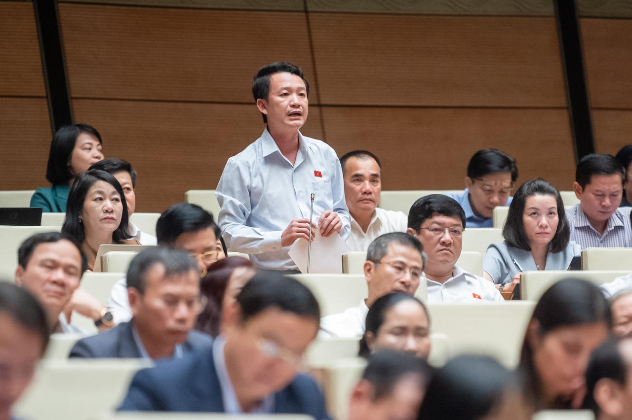 Bộ trưởng Giao thông vận tải nêu giải pháp đầu tư cao tốc không có làn dừng xe khẩn cấp