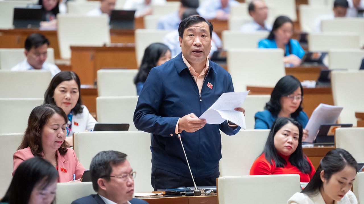 Đại biểu Quốc hội thống nhất tăng số lượng đại biểu HĐND thành phố Hà Nội