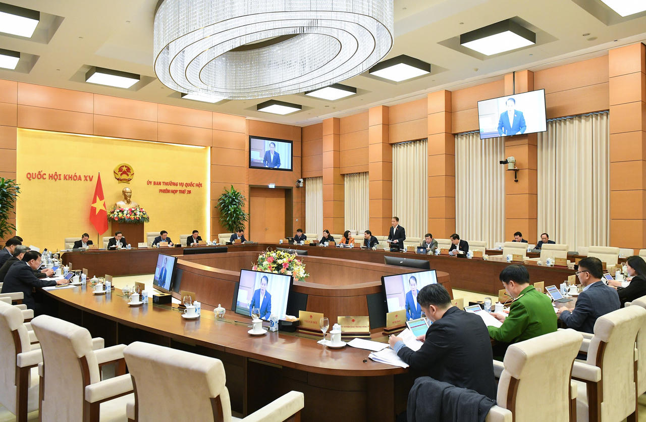 Đề xuất cho phép tổ chức doanh nghiệp nước ngoài cho, tặng, viện trợ vũ khí