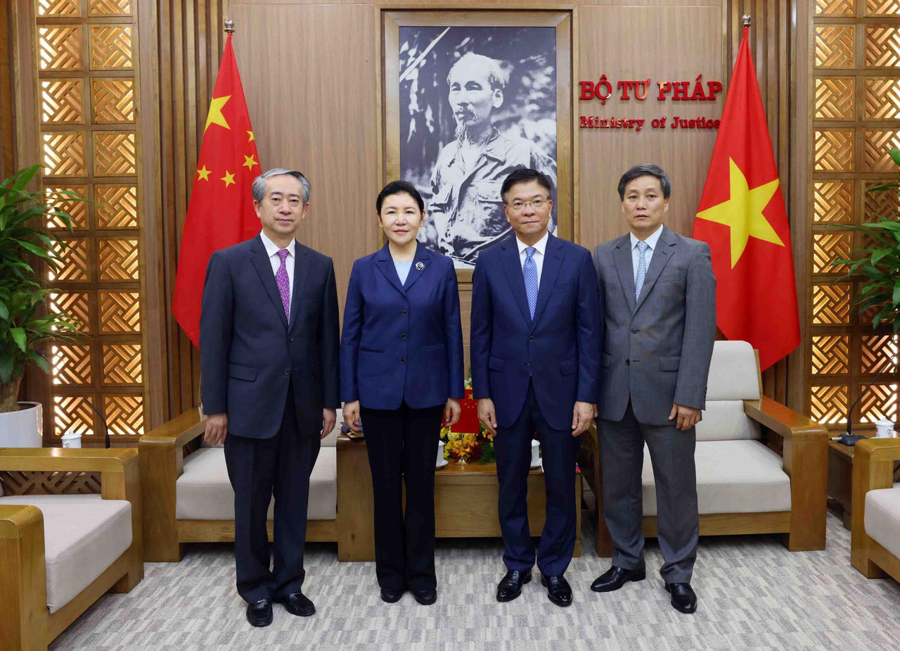 Đưa quan hệ hợp tác pháp luật và tư pháp Việt Nam - Trung Quốc lên tầm cao mới
