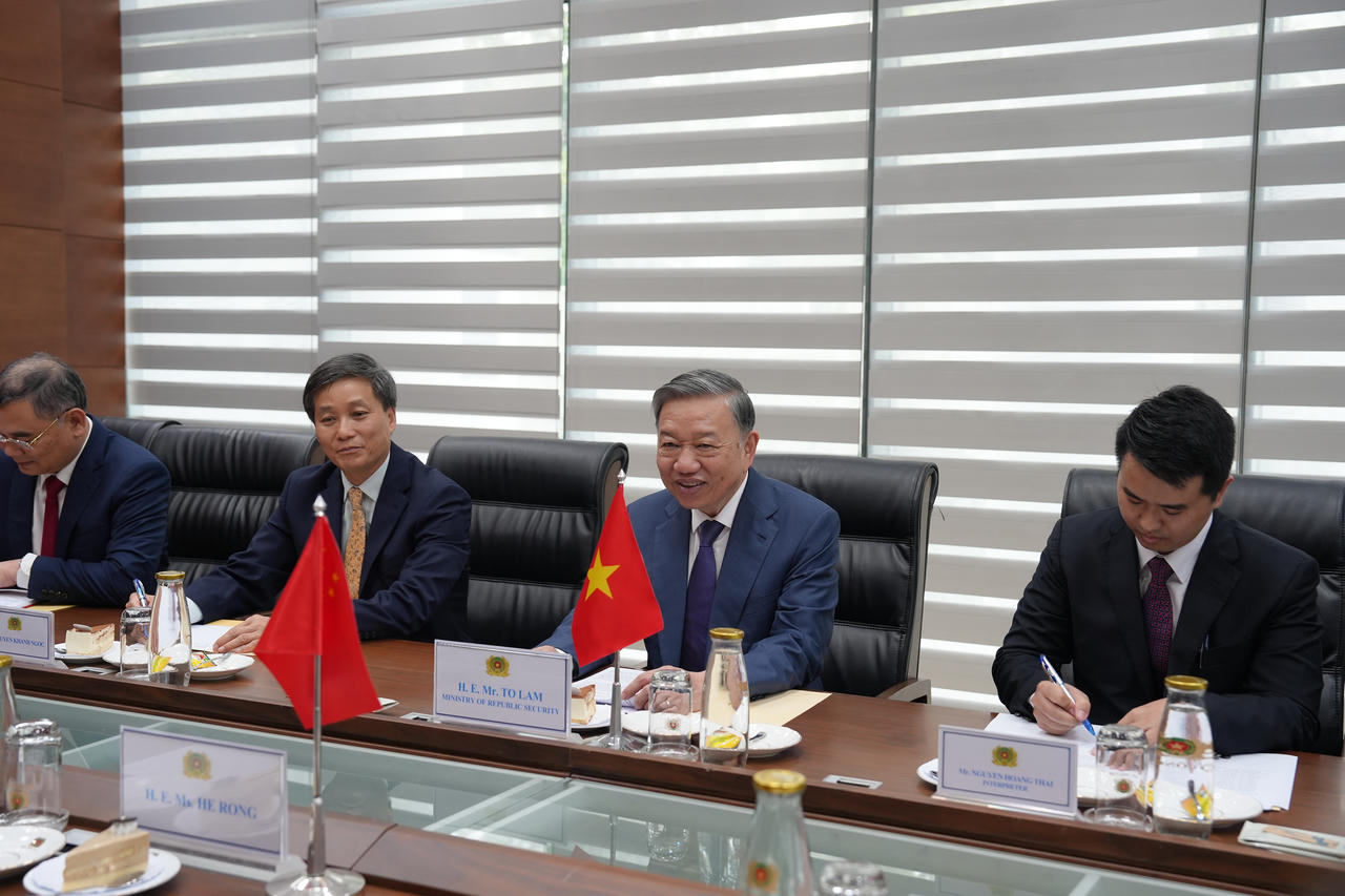 Sẽ sớm phê chuẩn Hiệp định chuyển giao người bị kết án phạt tù Việt Nam và Trung Quốc