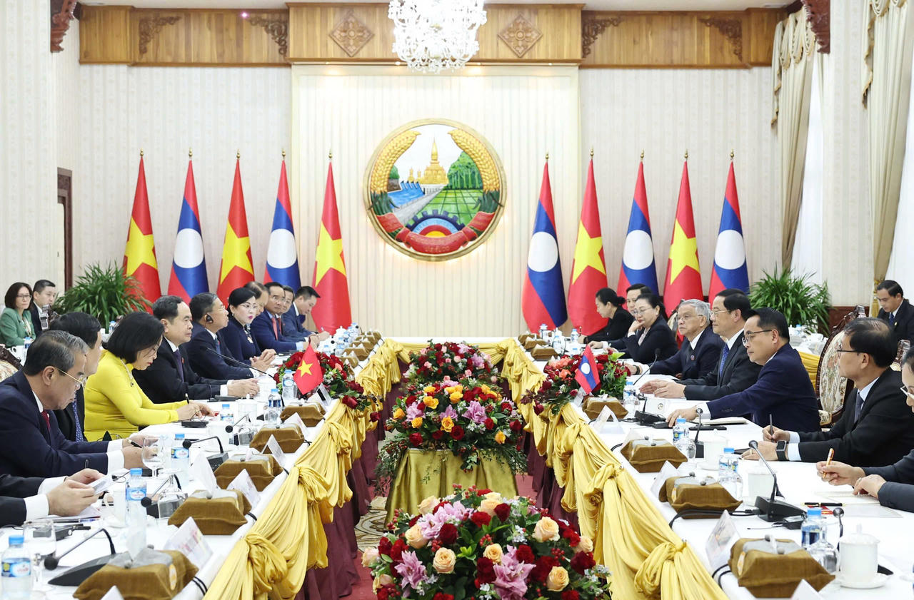 Tiếp tục có giải pháp nâng cao kim ngạch thương mại Việt Nam - Lào