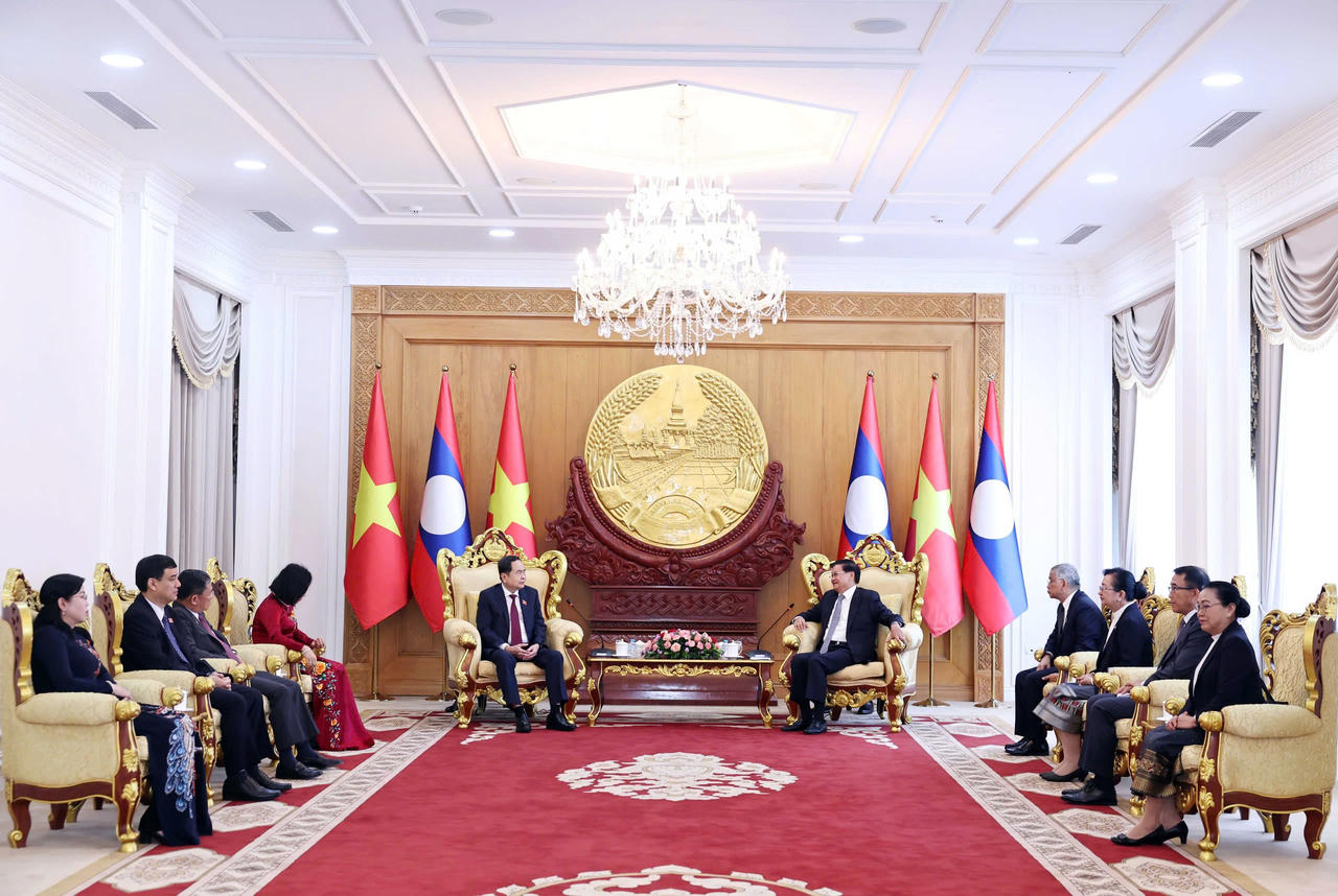 Thắt chặt hơn nữa quan hệ gắn bó keo sơn hai nước Việt Nam - Lào