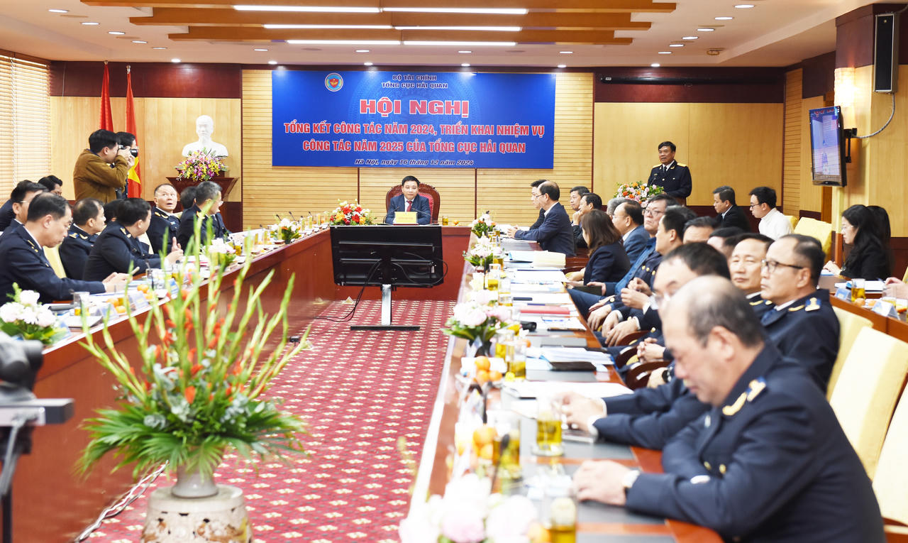 Ngành Hải quan phải hướng tới mục tiêu kép