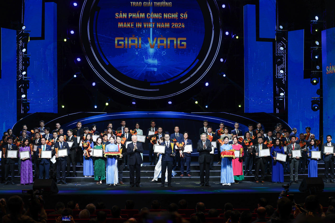 Tổng Bí thư: Tạo ra ít nhất 5 doanh nghiệp công nghệ số lớn, có khả năng cạnh tranh quốc tế