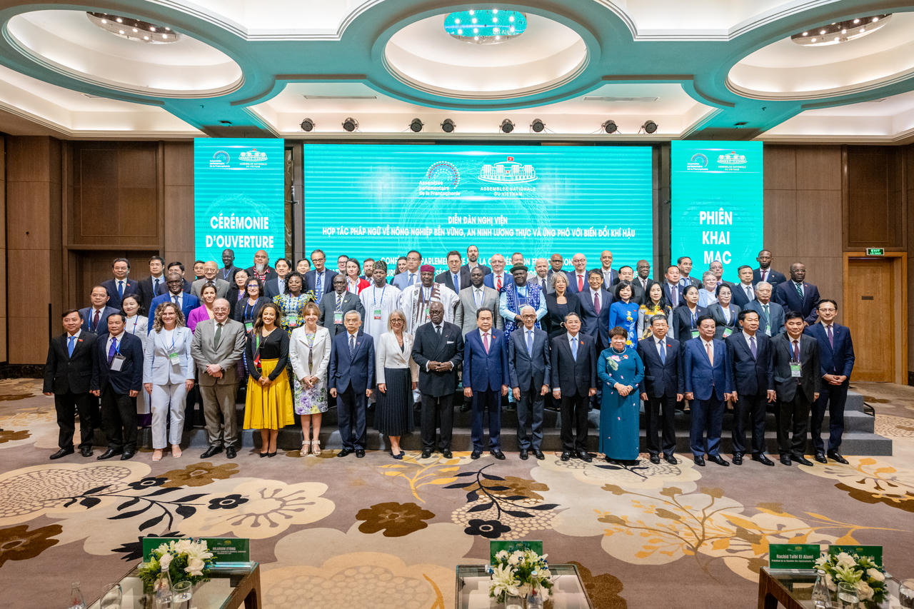 Các nước Pháp ngữ quyết tâm bảo đảm hài hòa giữa tăng trưởng và bảo vệ môi trường