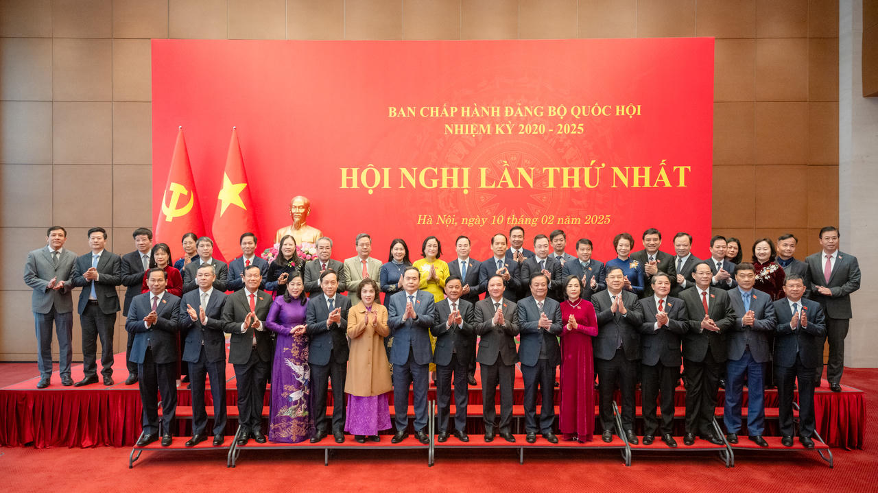 Đảng ủy Quốc hội tập trung lãnh đạo, chỉ đạo thực hiện đổi mới tư duy xây dựng pháp luật