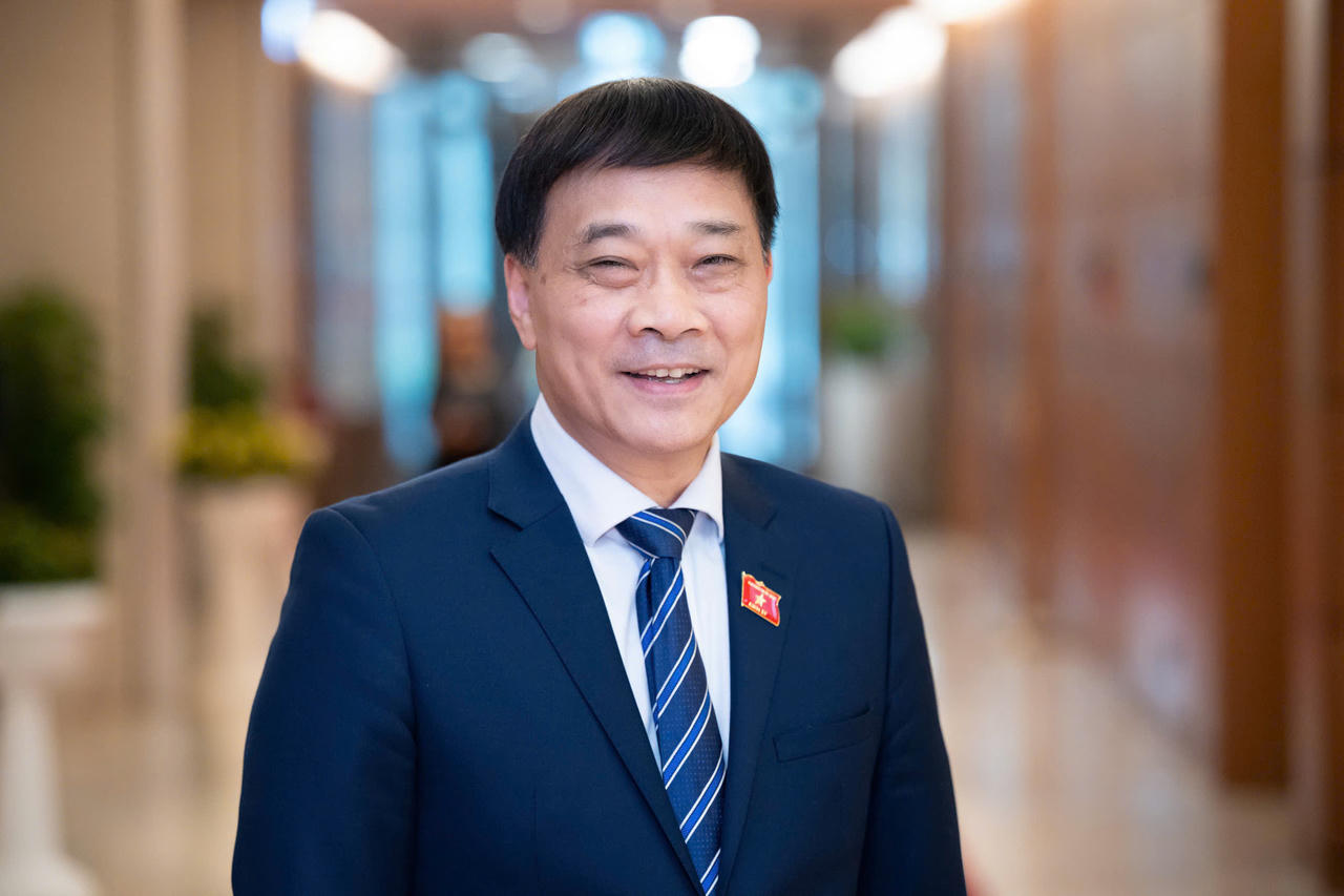 Hai ông Lê Minh Hoan và Vũ Hồng Thanh làm Phó Chủ tịch Quốc hội