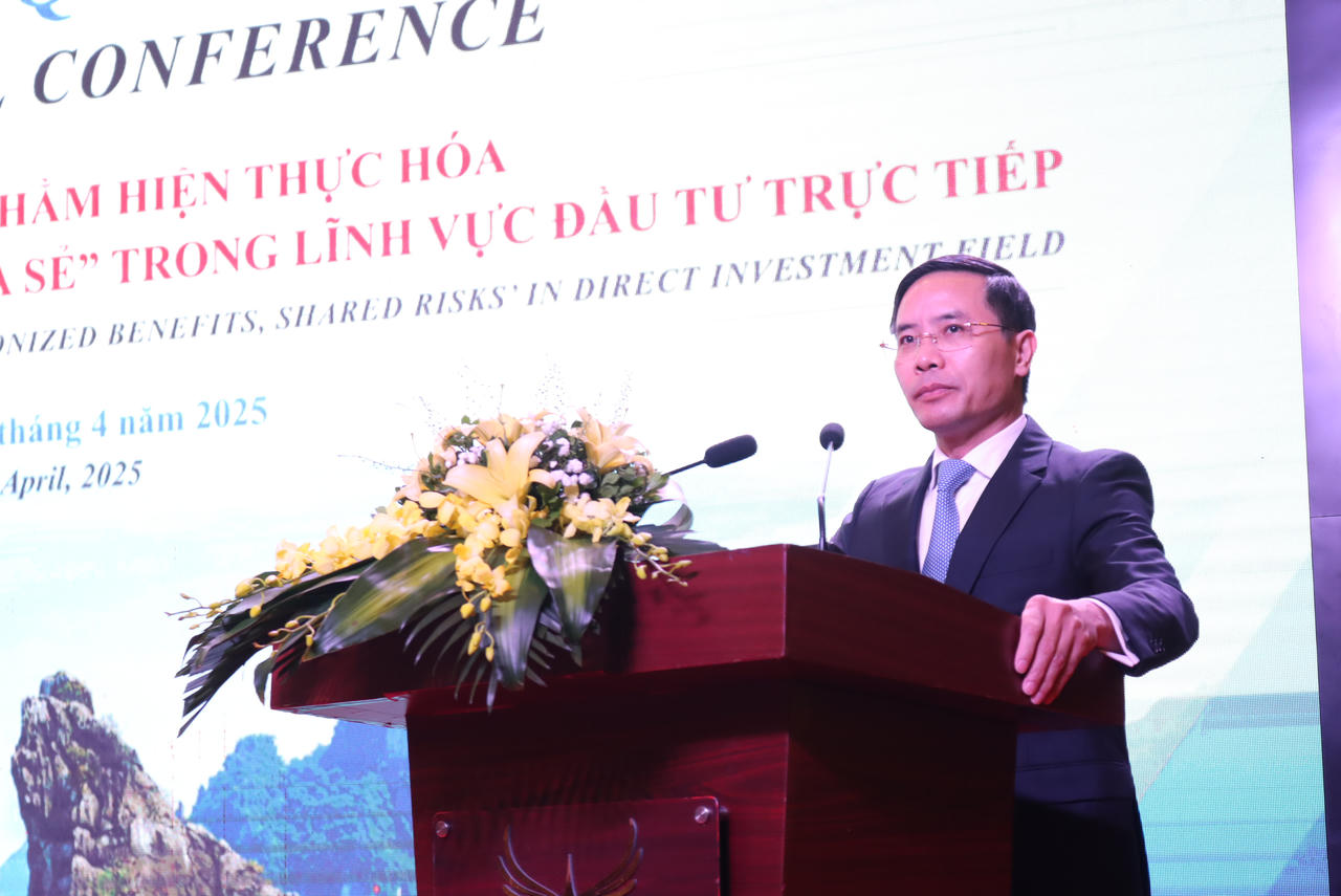 Hội thảo quốc tế 'Hoàn thiện thể chế nhằm hiện thực hóa nguyên tắc ‘lợi ích hài hòa, rủi ro chia sẻ’ trong lĩnh vực đầu tư trực tiếp'