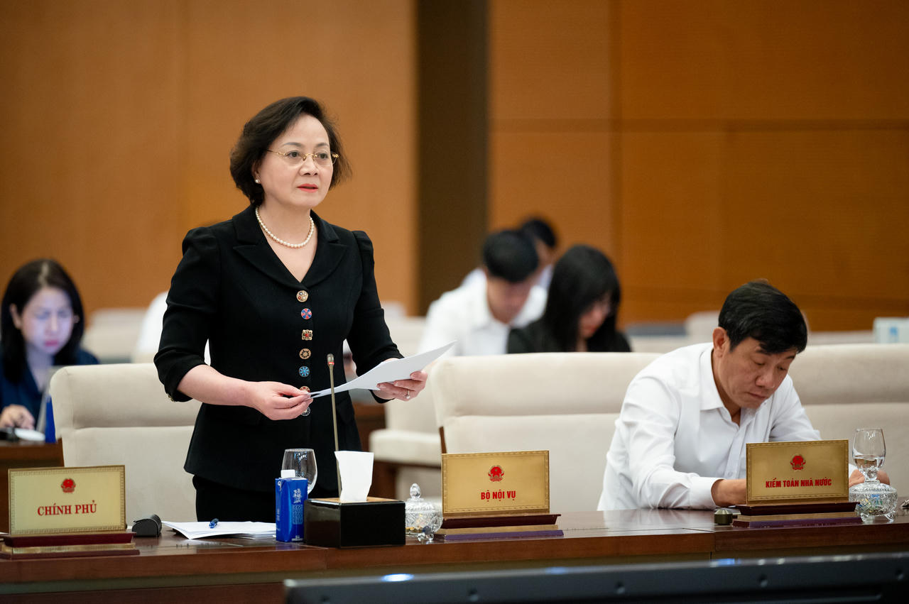 UBTVQH cho ý kiến cải cách tiền lương, điều chỉnh lương hưu