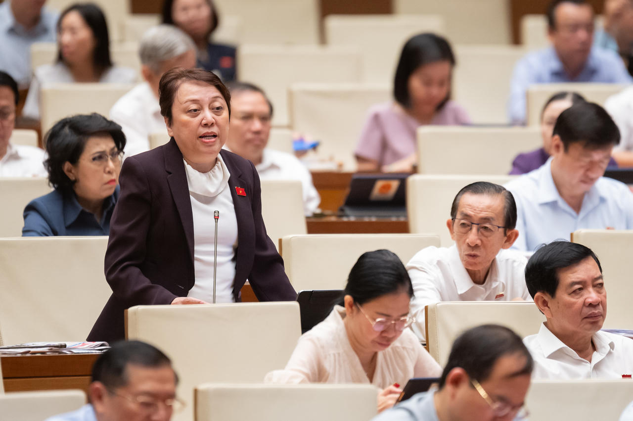 Cần quy định có tính răn đe với tội sản xuất, buôn bán hàng giả