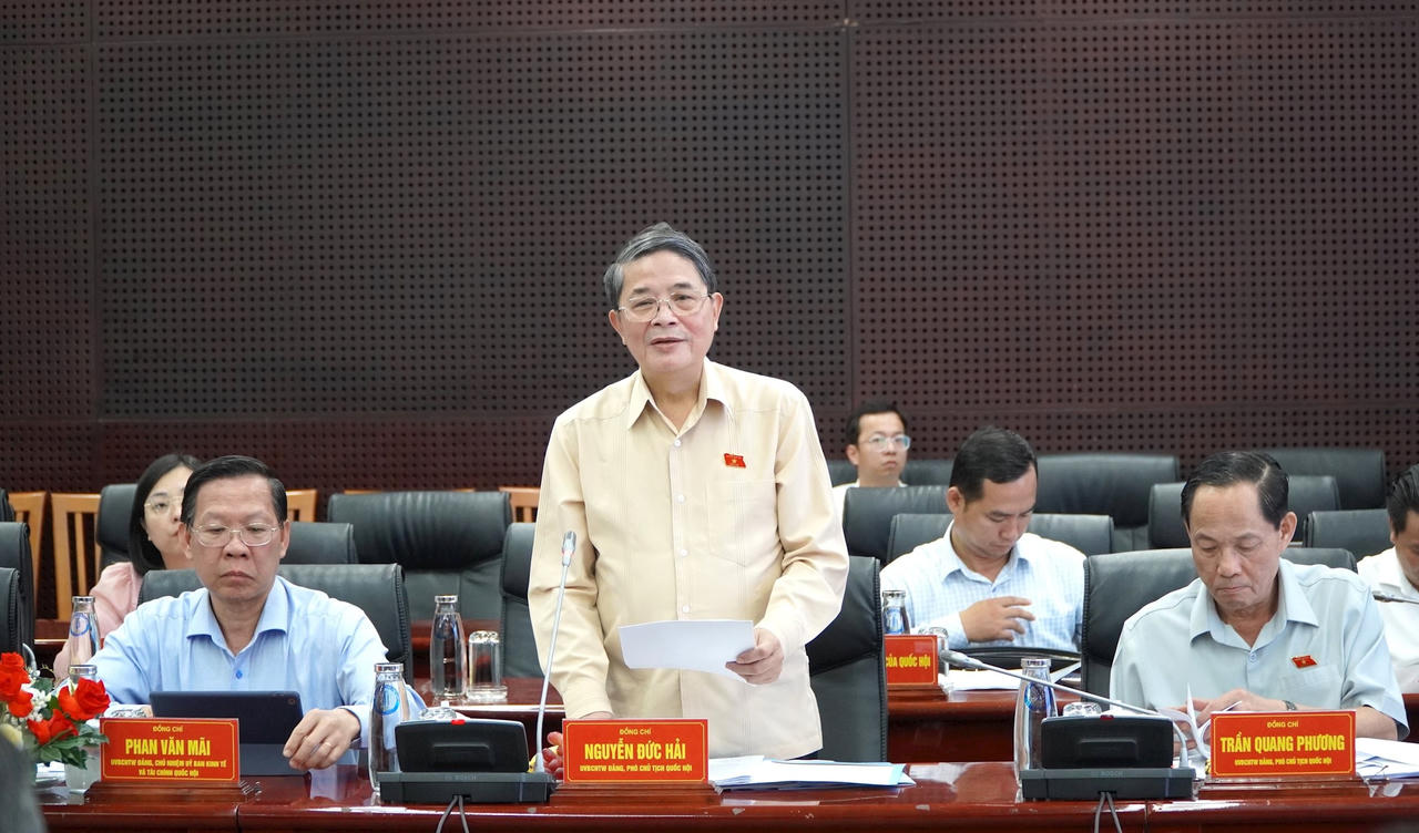 Đề xuất nhiều cơ chế, chính sách liên quan Trung tâm tài chính quốc tế