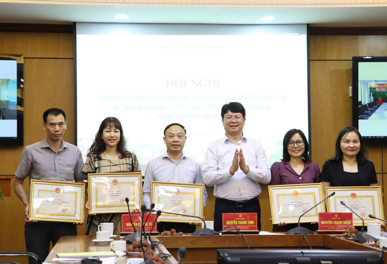 Đưa việc học tập, làm theo Bác trở thành động lực, giải pháp hoàn thành chức trách, nhiệm vụ toàn ngành Tư pháp