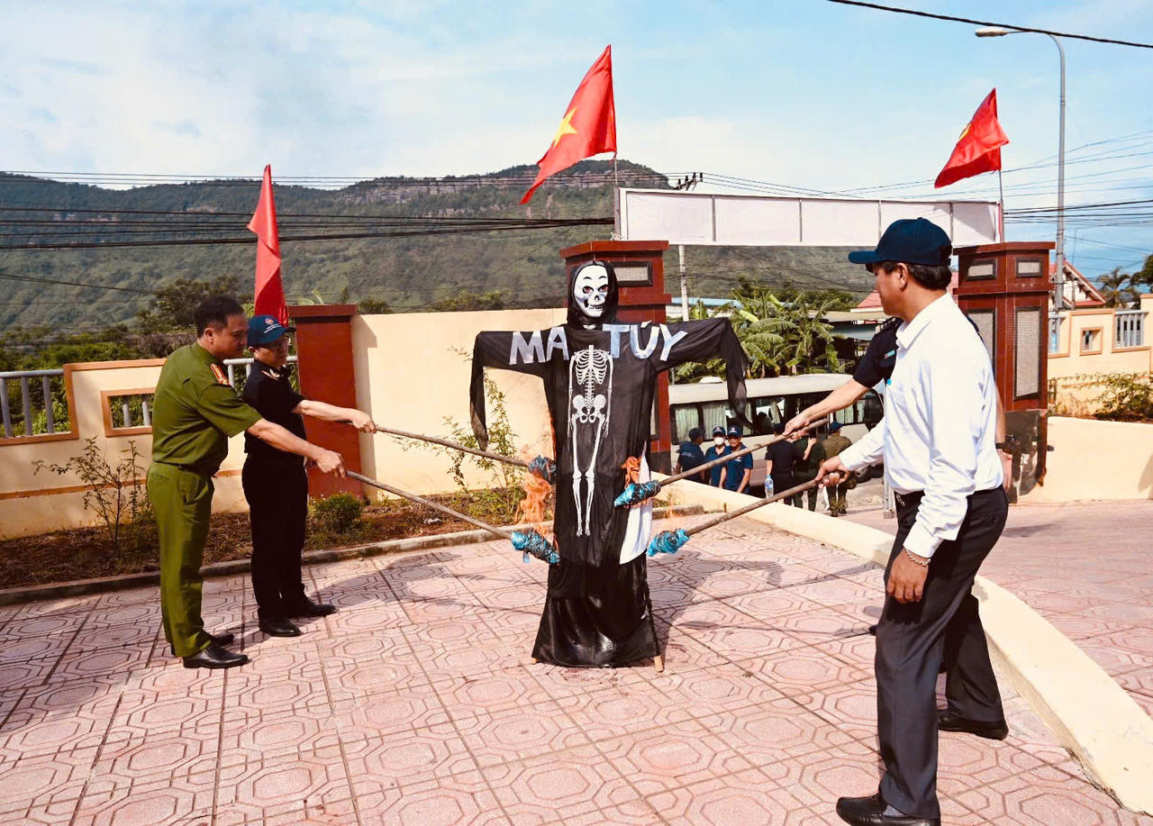 Hải quan chung tay vì cộng đồng không ma túy