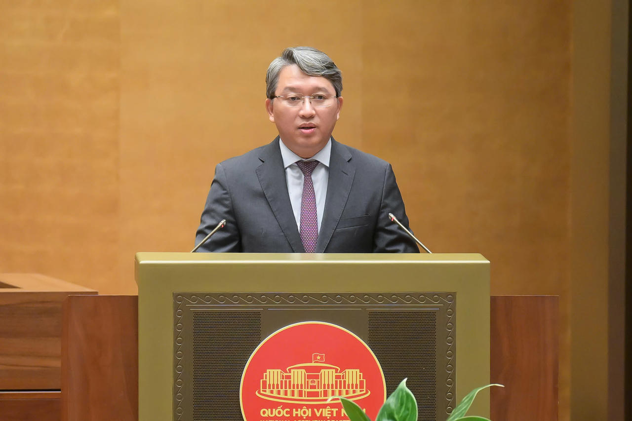 416/416 Đại biểu Quốc hội tán thành sửa đổi Luật Quốc tịch Việt Nam