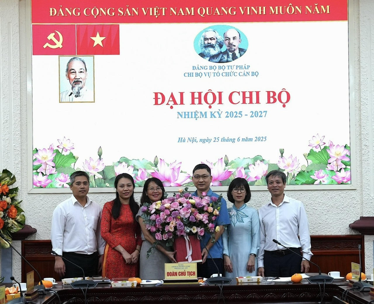 Chi bộ Vụ Tổ chức cán bộ phải là trung tâm tham mưu chiến lược về công tác tổ chức - cán bộ