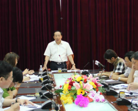 Xử lý triệt để hiện tượng chèn ép, giành khách tuyến Hà Nội - Hải Phòng