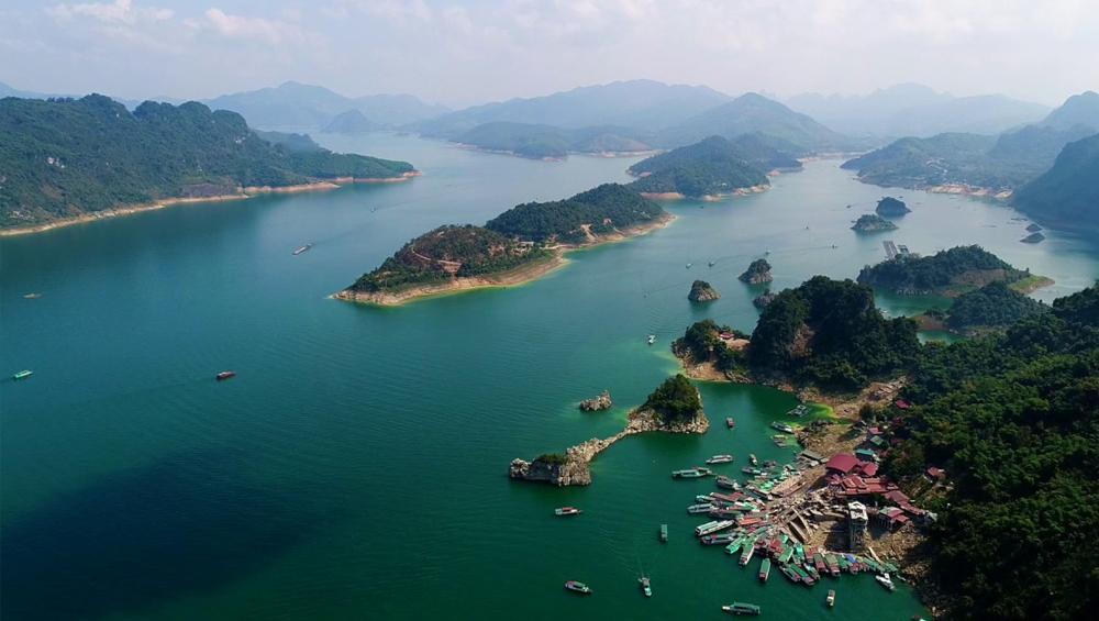 Hồ Hòa Bình và khát vọng xứng tầm khu du lịch quốc gia