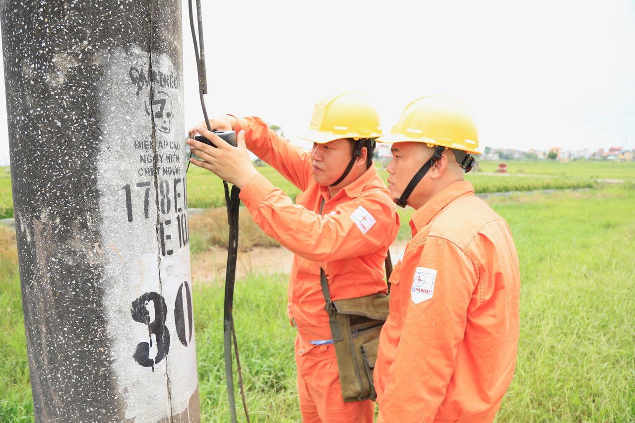 Những 'nốt nhạc màu cam' trên 'khuông nhạc' cao thế