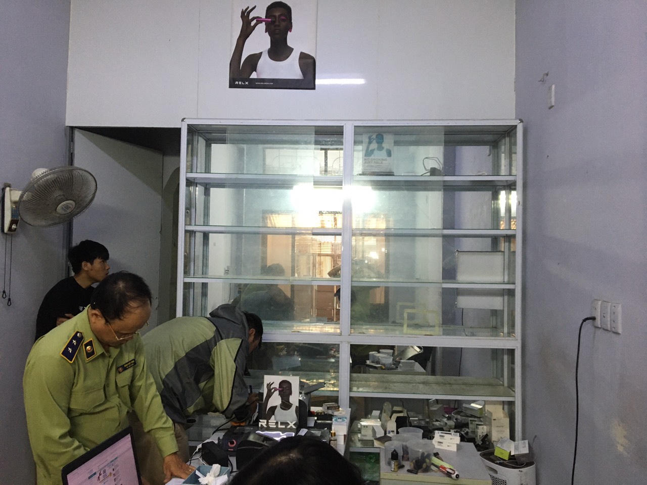 Lại phát hiện thêm một vụ kinh doanh thuốc lá điện tử trái phép