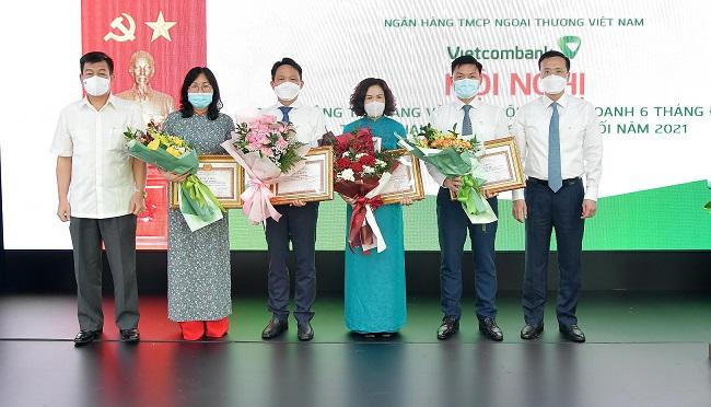 Vietcombank triển khai công tác 6 tháng cuối năm