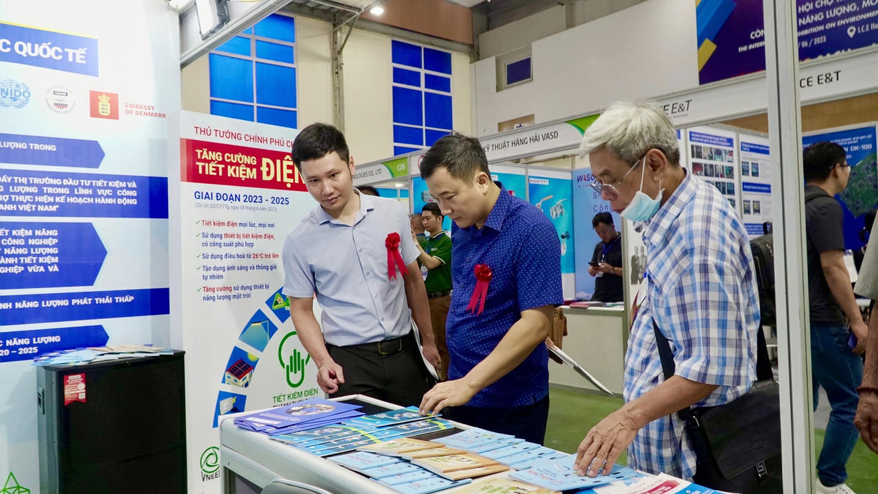 Khai mạc Hội chợ triển lãm quốc tế công nghệ năng lượng - môi trường Hà Nội 2023 