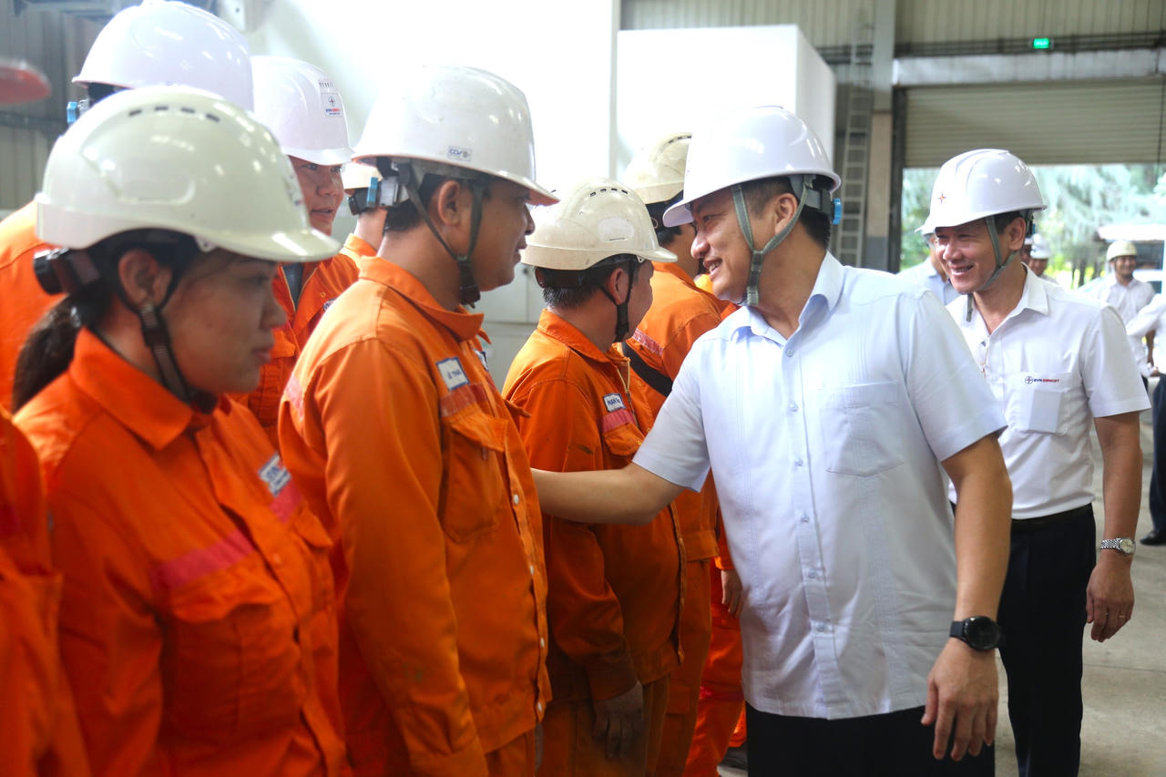 EVNGENCO1 kiểm tra công tác sản xuất điện tại Công ty Nhiệt điện Duyên Hải