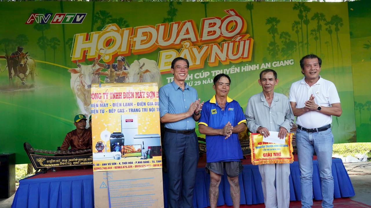 Công ty CP Phân bón Bình Điền đồng hành cùng 'Hội đua bò Bảy Núi' tỉnh An Giang