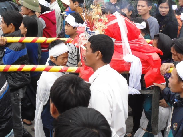 Rơi nước mắt trước gia cảnh nạn nhân vụ cháy Zone 9