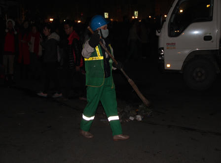 Nỗ lực làm việc ngay giờ đầu năm mới