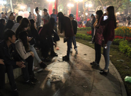 Nỗ lực làm việc ngay giờ đầu năm mới