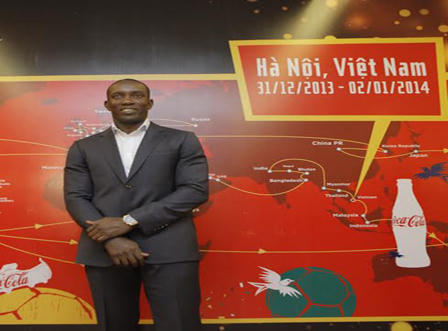 Danh thủ “Quỷ đỏ thành Manchester” Dwight York đến Việt Nam