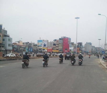 Sửa đúng Quốc hiệu trên tuyến đường đắt nhất Hà Nội 