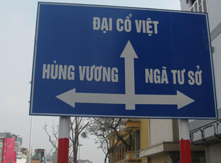 Sửa đúng Quốc hiệu trên tuyến đường đắt nhất Hà Nội 