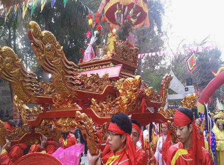 Tưng bừng lễ hội gò Đống Đa