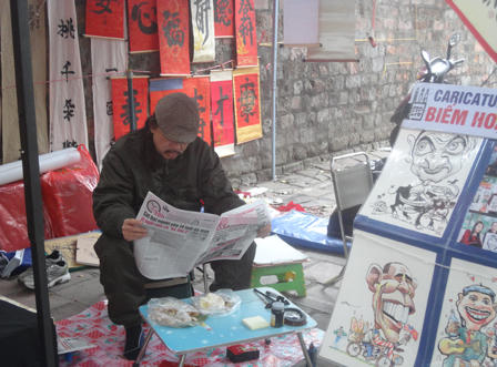 Phố “Ông Đồ” đìu hiu sau Tết 