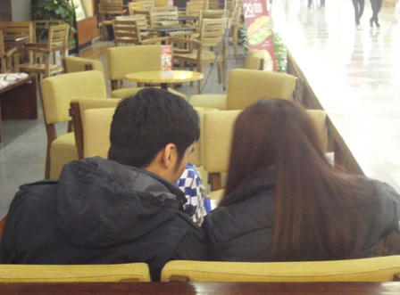 Hình ảnh đẹp của những cặp đôi Hà Nội ngày Valentine