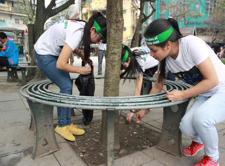 Giờ Trái đất rộn rã ở Thủ đô