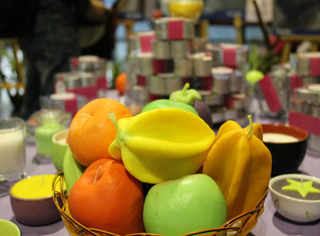 Xem "nước mắt cười"