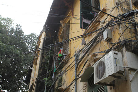 Khổ như người dân Hà Nội sống trong biệt thự