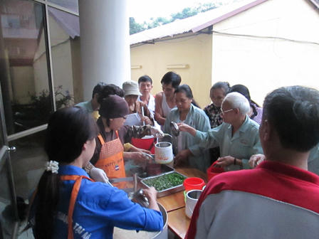 Nồi cháo từ tâm, ấm lòng bệnh nhân nghèo