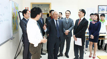 Phó chủ tịch Quốc hội Uông Chu Lưu thăm và làm việc với Tập đoàn FLC