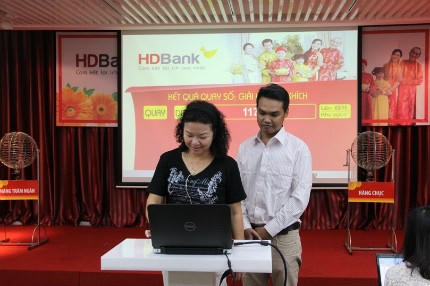 Tìm được khách hàng trúng 1kg vàng từ HDBank