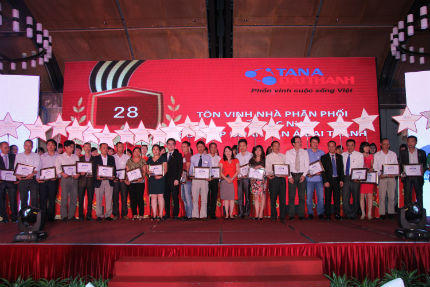 Gala tri ân khách hàng thân thiết và Lễ ra mắt bộ sản phẩm Tân Á Đại Thành