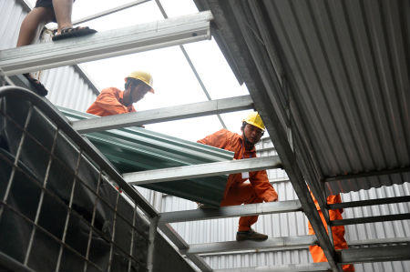 EVN HANOI với công tác đảm bảo an toàn điện mùa mưa bão