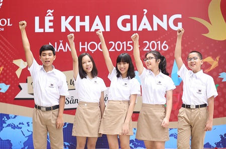 Xúc động Lễ khai giảng đề cao lòng tự tôn dân tộc tại Vinschool